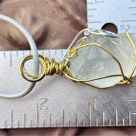Handmade Gold and Silver Wire Wrapped Pendant Necklace Sea Glass 4215/4174 - Picture 11 of 11